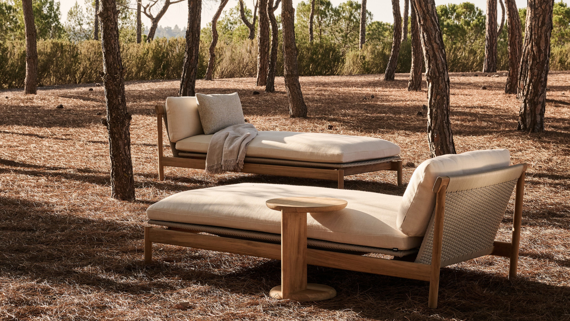 Amanu Daybed